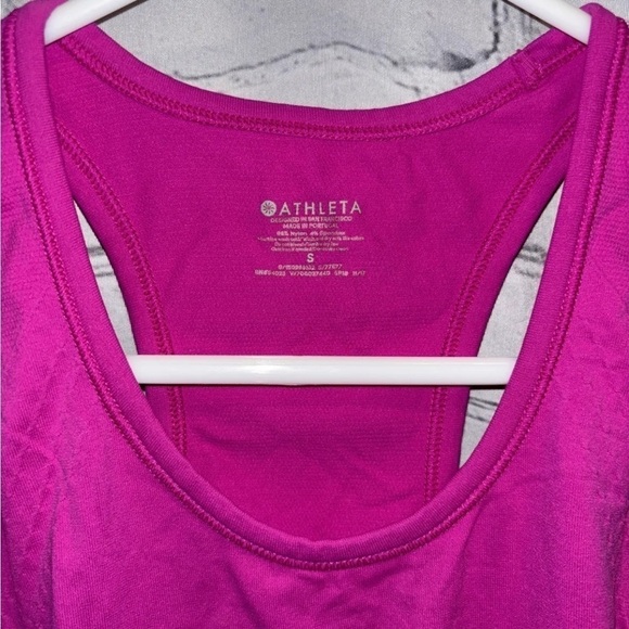 Athleta Tank Top Womens Size Small Pink Racerback Active Runner Workout Outdoor - Picture 2 of 3